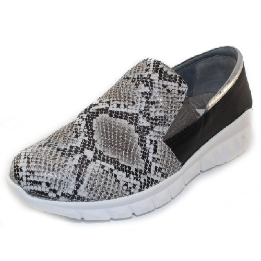 Women'S Naot Travel | Naot Women'S Titan In Grey Cobra/Jet Black/Soft Silver Leather