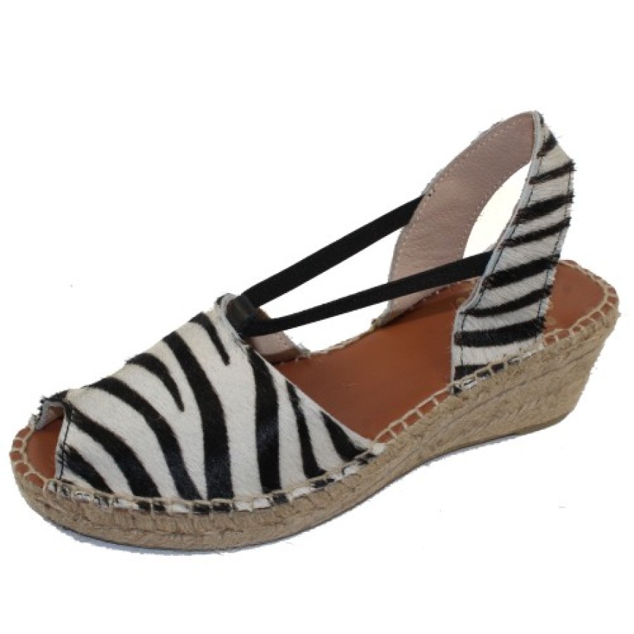 Women'S Andre Assous Platforms | Andre Assous Women'S Dainty In Zebra Printed Suede