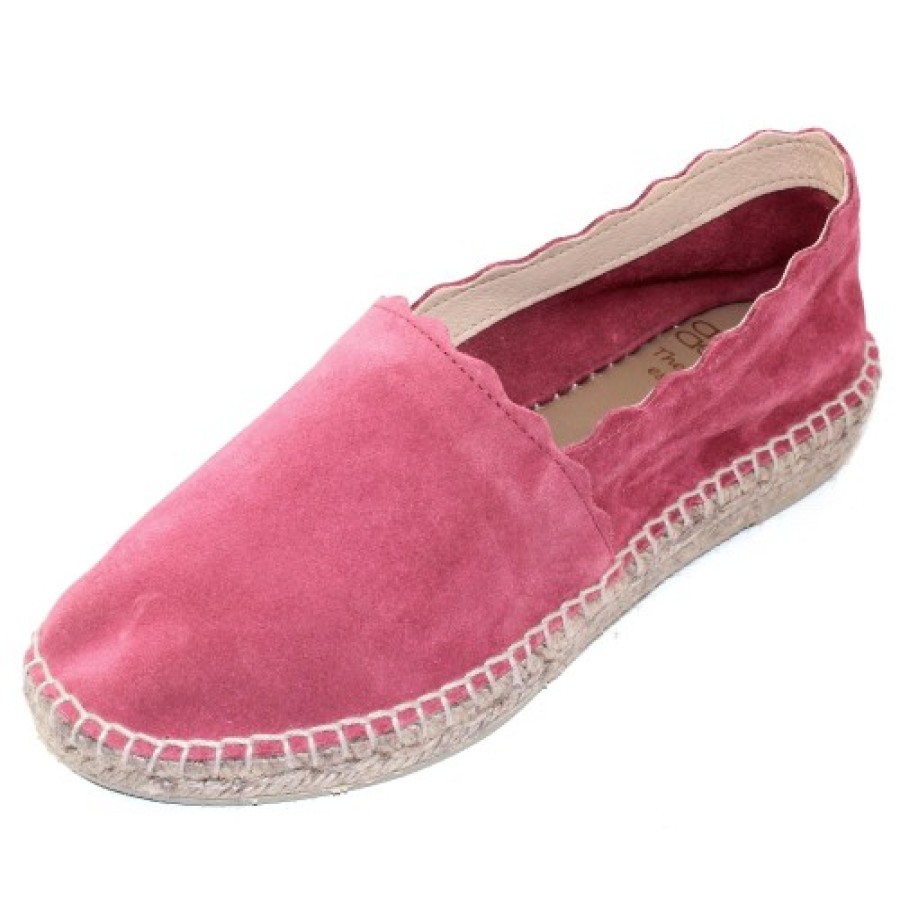 Women'S Andre Assous Wedges | Andre Assous Women'S Caroline In Raspberry Suede