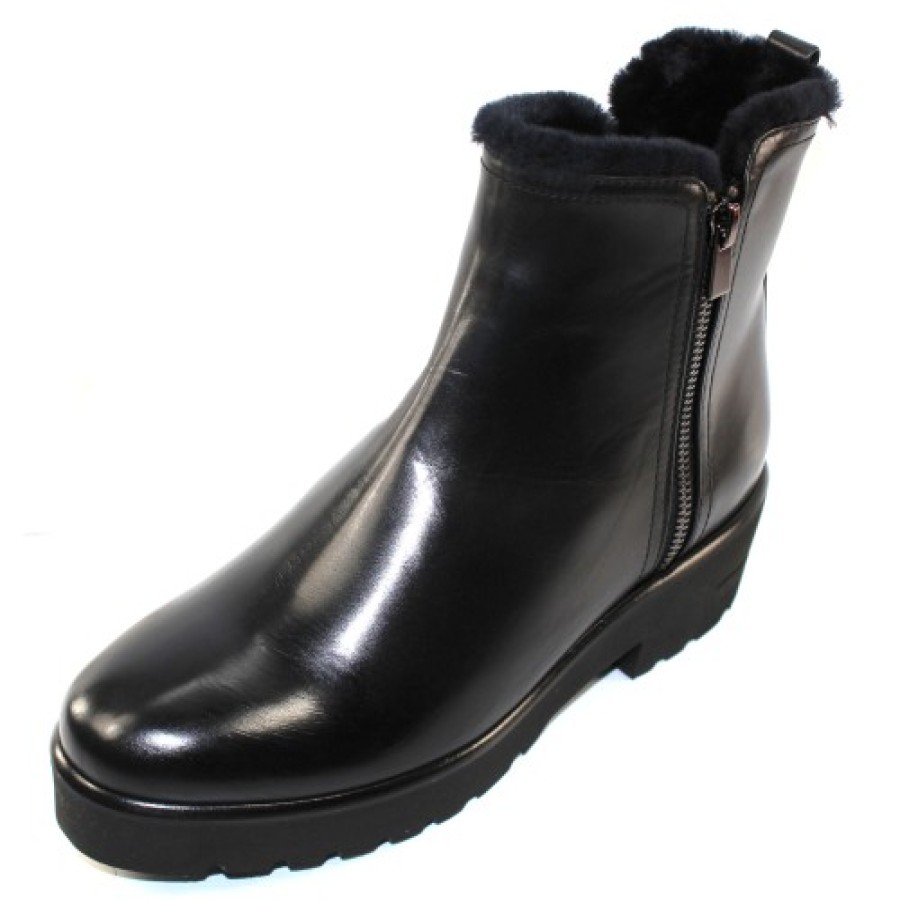 Women'S Pas De Rouge Boots & Booties | Pas De Rouge Women'S Nora 1995 In Black Waterproof Indro Leather